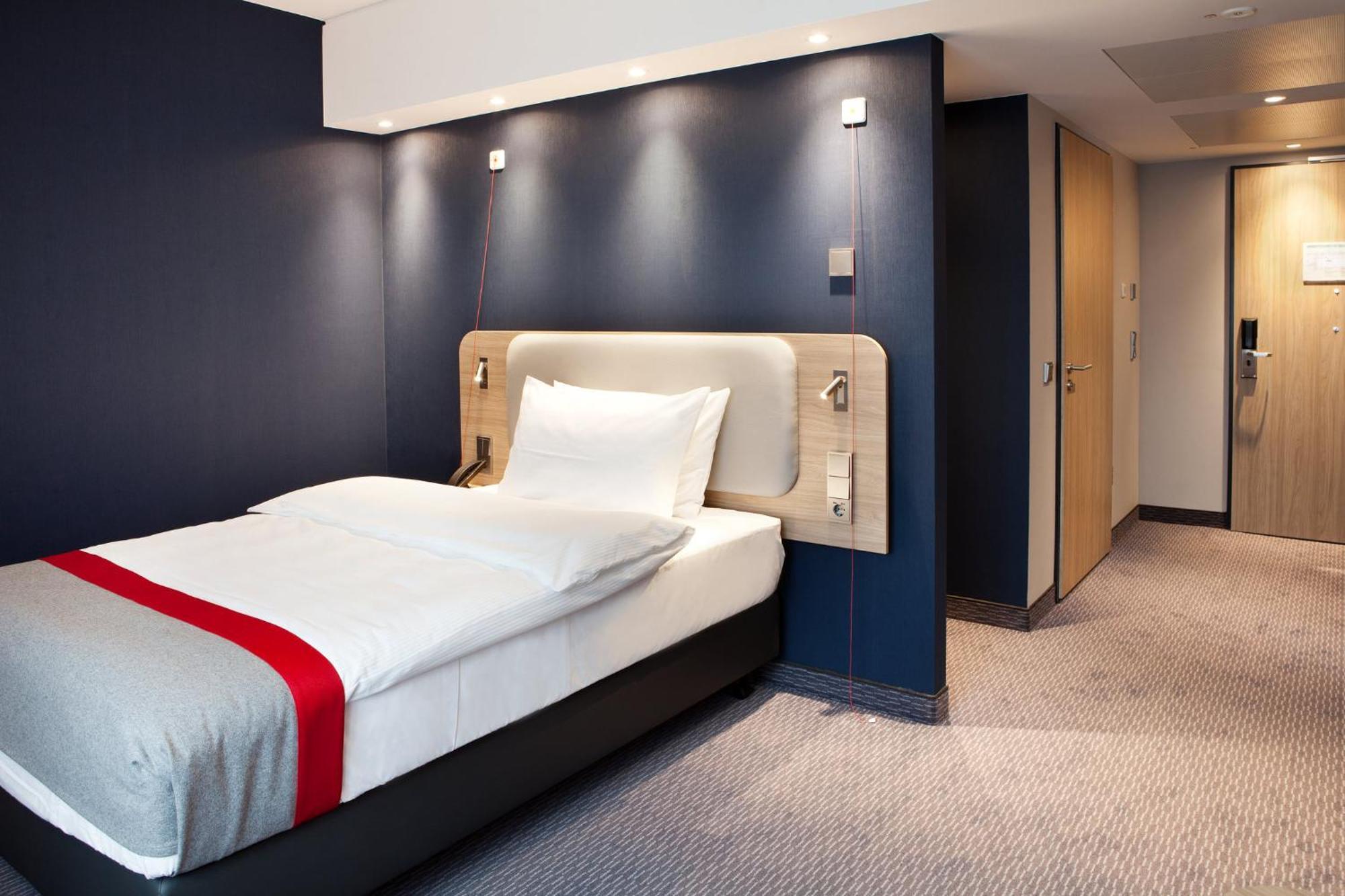 Holiday Inn Express - Remscheid Kültér fotó